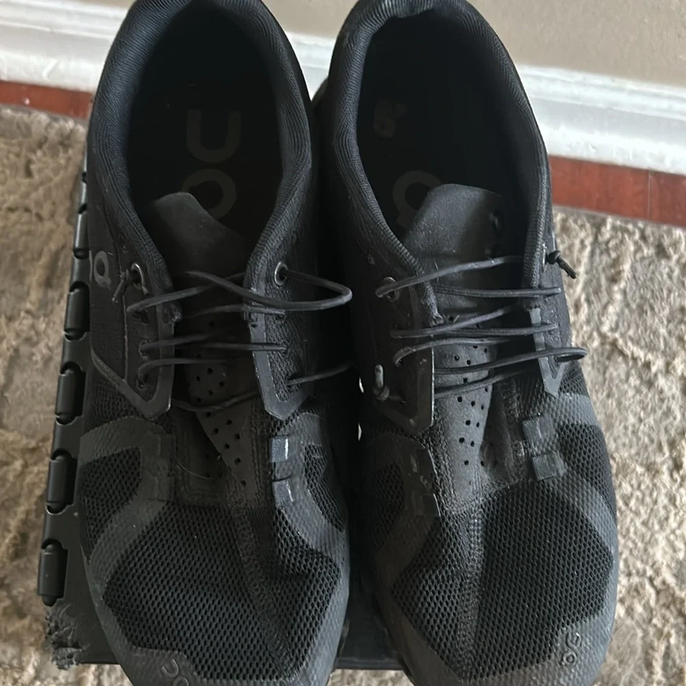 On Cloud Sneakers Men’s - Picture 4 of 7